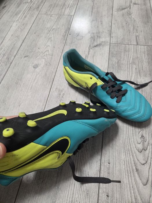 Футбольні бутси Nike Tiempо 42 |