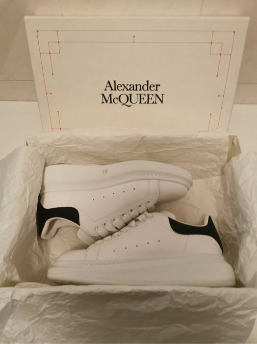 Alexander Mcqueen