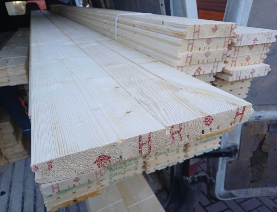 Deska tarasowa elewacyjna podłogowa podbitka półbal szalówka boazeria