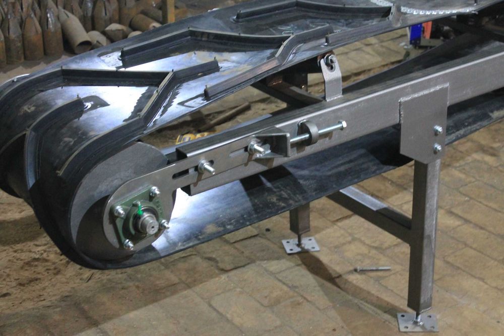 Шнековий навантажувач (погрузчик, загрузчик, конвейєр)  в трубі, гнучк