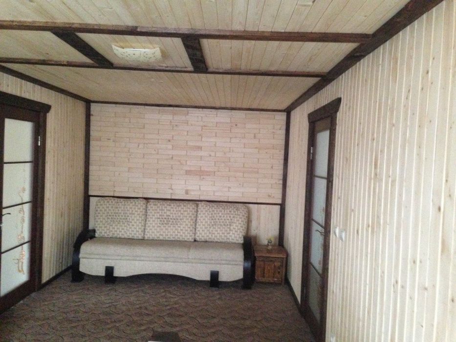 Здається котедж з банею