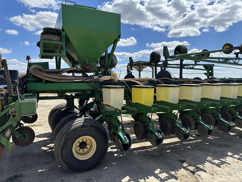 Сівалка John Deere DB44 - Precision Planting