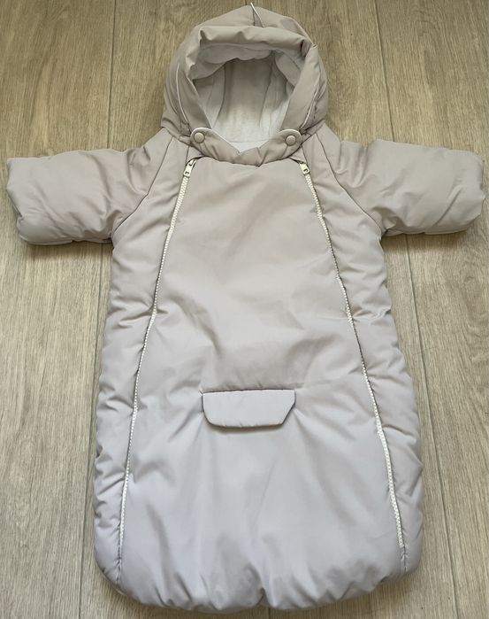 Продам детский зимний комбенизон (56-62р)