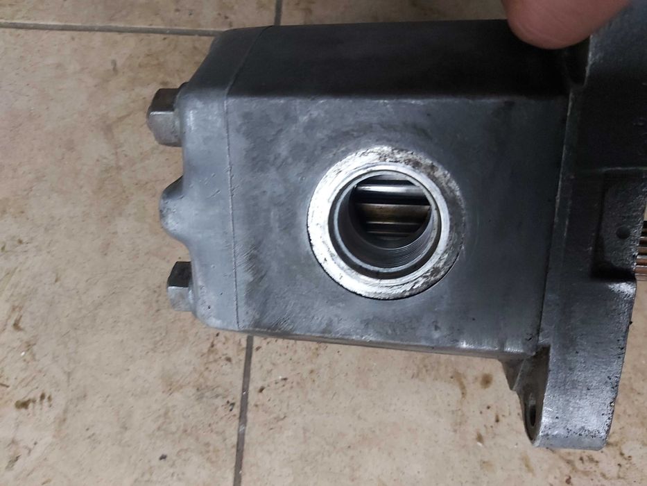 Pompa hydrauliczna 6215