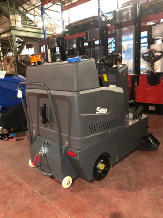 Varredora Industrial Condutor Sentado