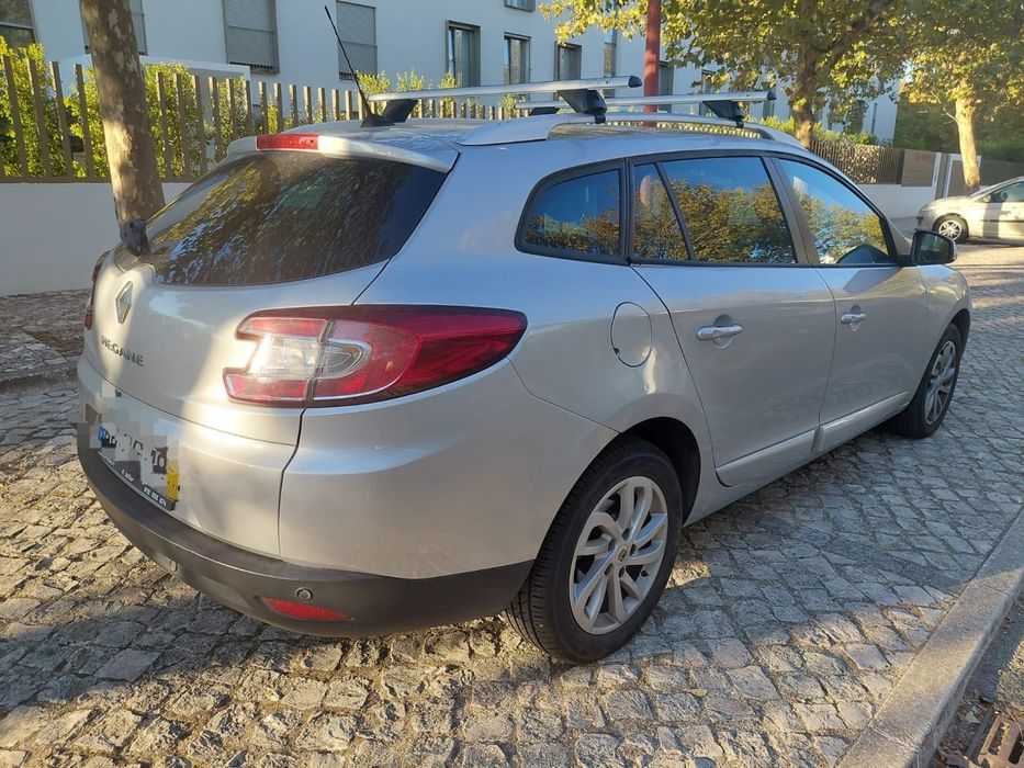 Renault Megane 2014  - LISBOA — photo 3