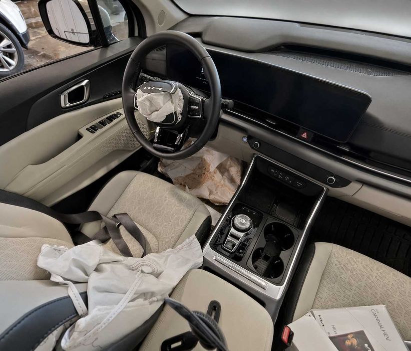 2025 Kia Carnival 1.6 hybrid EX