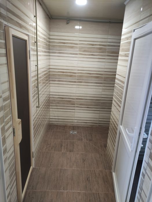 Лазня,Чан карпатський на травах,Баня, Сауна, Сколе