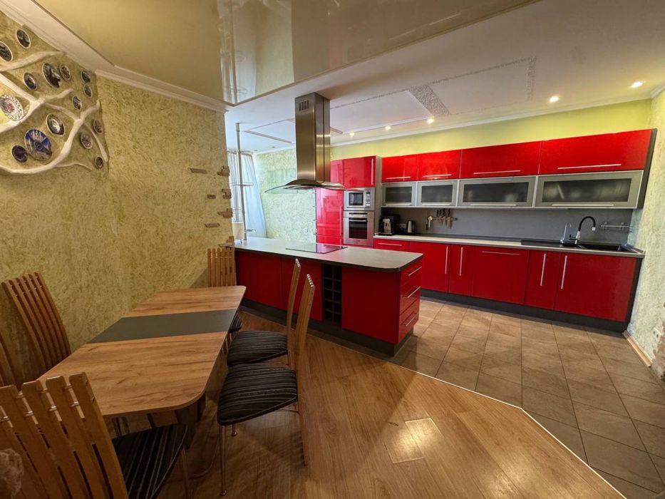 ВИДОВА!!!Оренда 4-к. квартири (144м2) по вул. Драгоманова 31, Позняки