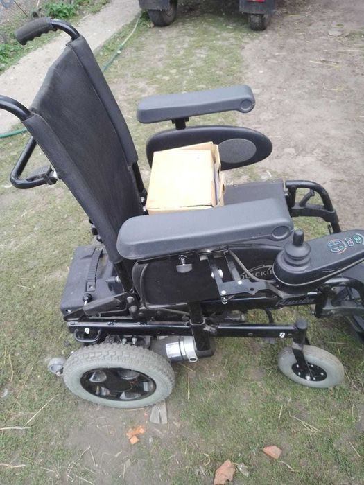 Крісло колісне Rumba з електричним приводом та сервокеруванням