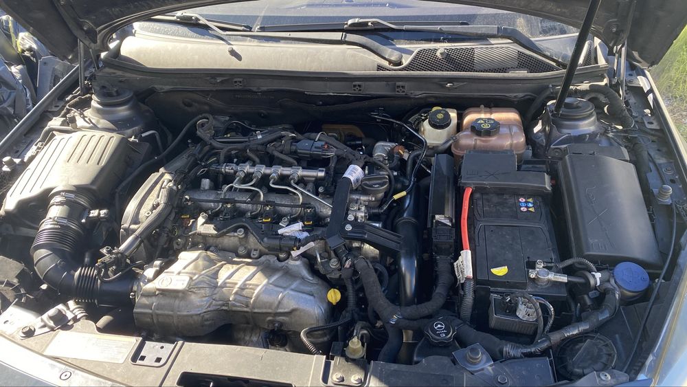 Carro opel insignia — photo 3