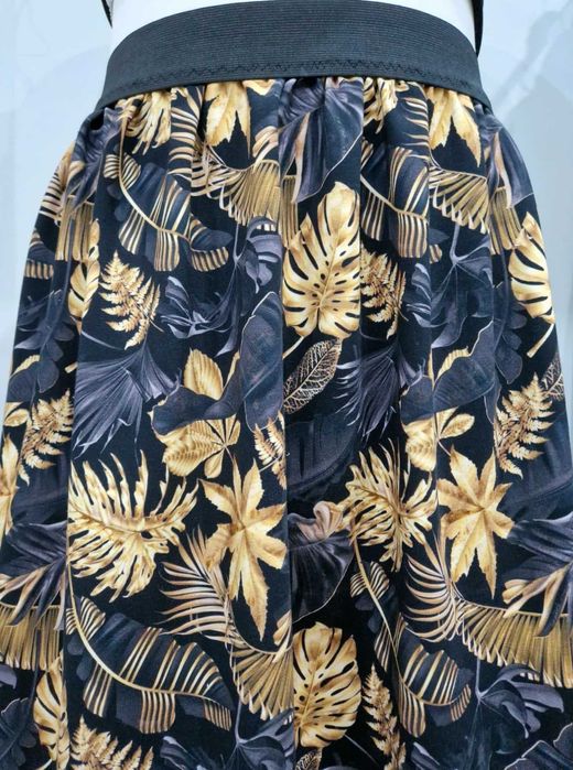 Spódnica dzianinowa w złote liście, 2XL(44)