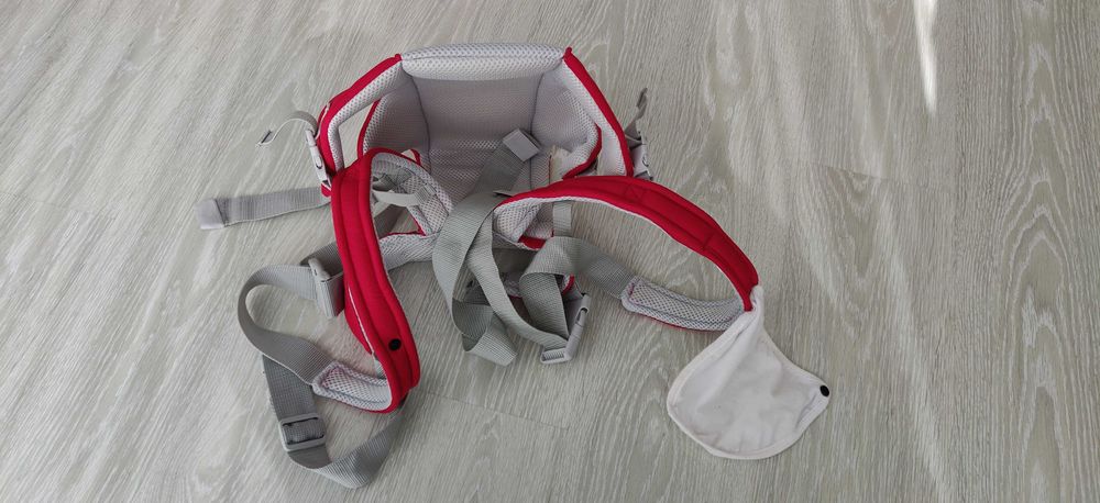 Porta bebé ergonómico