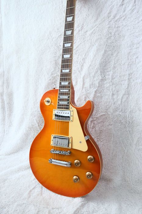 gitara elektryczna Arrow LP 22 Amber Rosewood/Cream z dodatkami