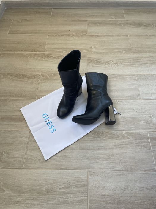 Guess оригвнальні стан майже нові