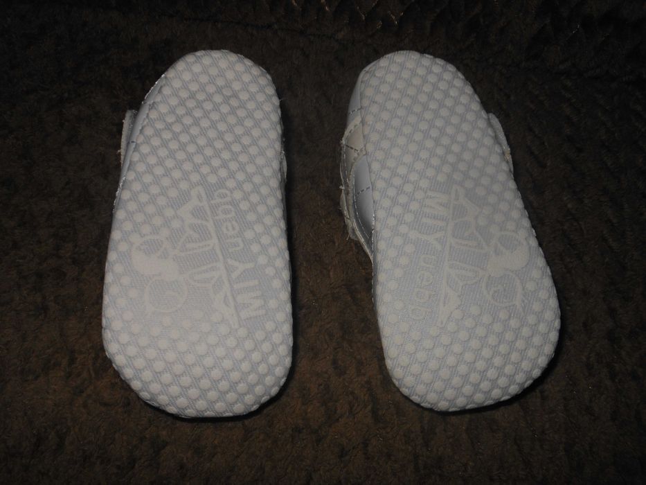 nowe buty niechodki 13 cm