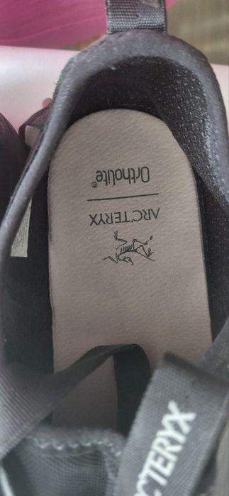 Тренінгові кросівки Arc'teryx