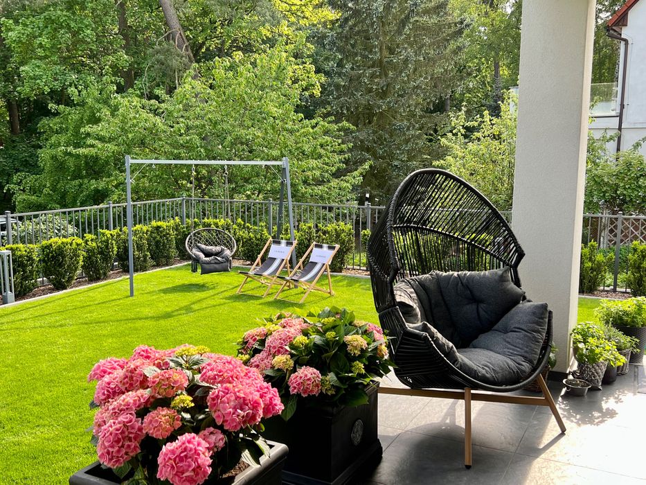 Duży fotel ogrodowy