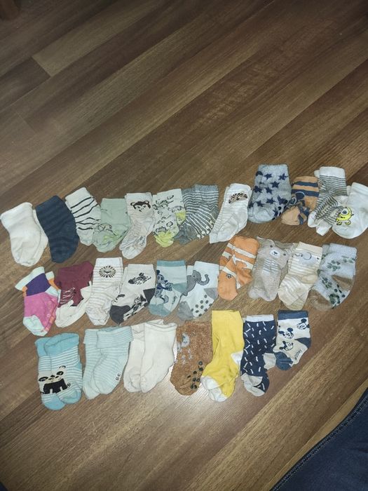 Dla maluszka 29 par skarpetek od 0-12 m