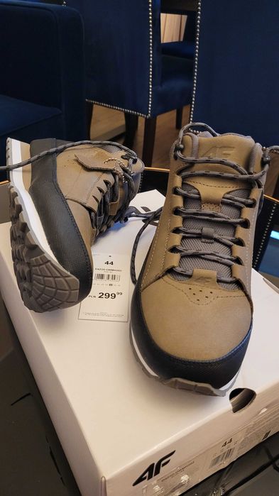 4F Buty męskie zimowe NOWE 44 Skóra Zima 25 PROMO!
