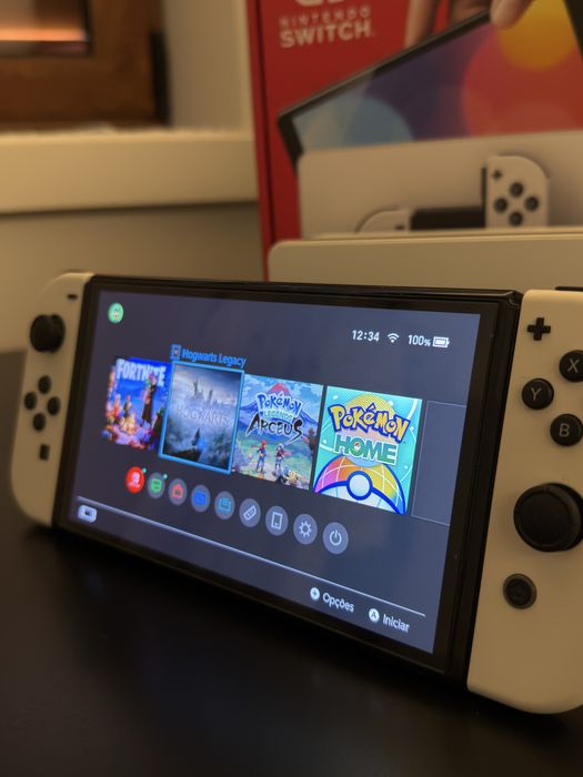 Nintendo Switch Oled + 2 Jogos