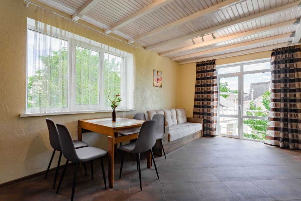 Акція- Апартаменти дворівневі в клубному будинку с садом та мангалом