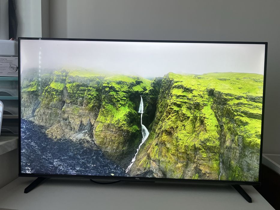 TCL 43 cali 4K Google TV