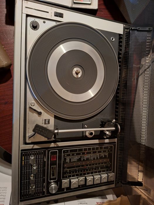 Zestaw gramofon i na kasety głośniki