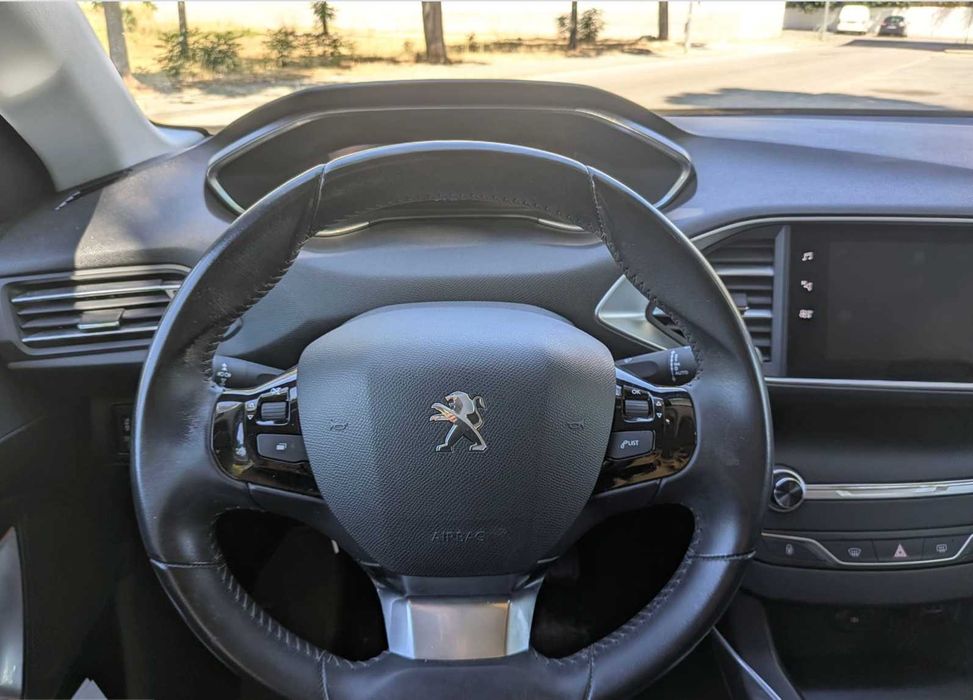 Peugeot 308 1.5 BlueHDi Allure Pack