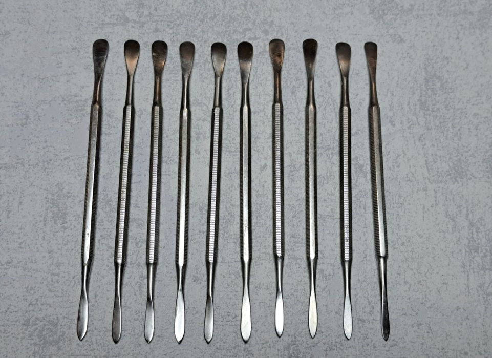 Narzędzia do manicure, szpatułki, kopytka zestaw 10 sztuk