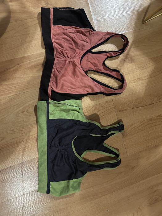 Dwa topy sportowe damskie