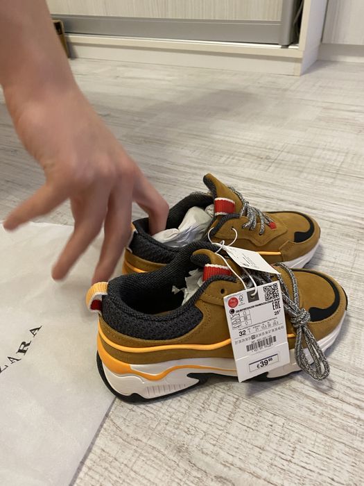 Нові шкіряні кросівки Zara 32 розм