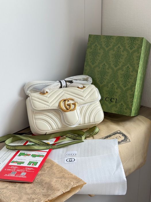 Сумка Gucci Marmont Mini Shoulder Bag, Gold Hardware Cream