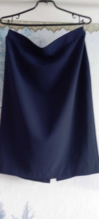 Костюм жіночий з спідницею