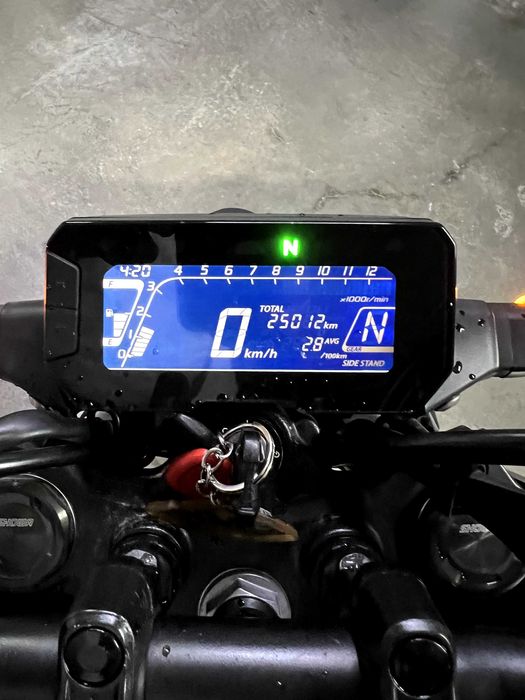 Mota Honda CB125 R