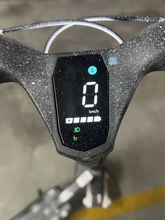 Trotinete eletrica navee st3 mais bicicleta como nova