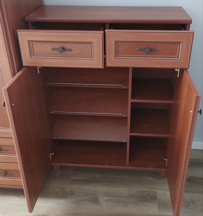 Продам тумбу в прихожу Gerbor Нью-Йорк