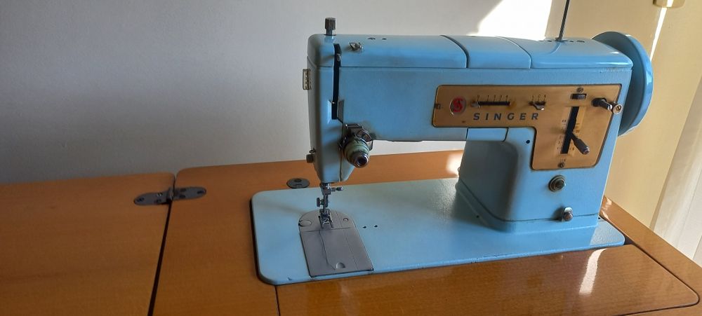 Maquina de costura Singer