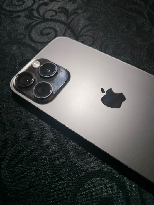 Iphone 16 pro max 100%