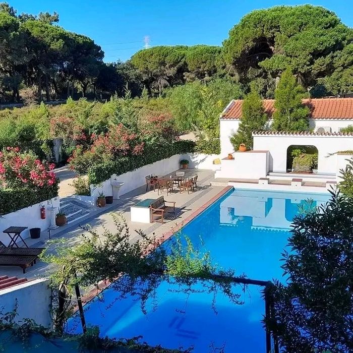 Casa de piscina T0 em Quinta muito sossegada.
