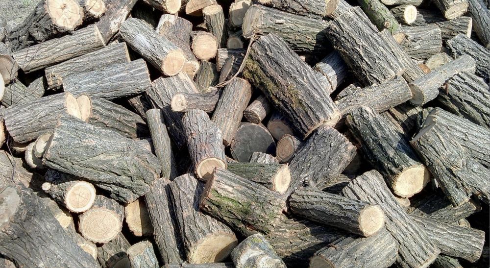 Дрова,твёрдых пород,продам Дрова,Доставка дров,дуб,акация