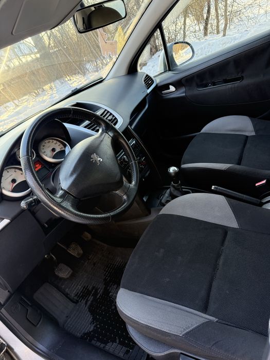Peugeot 207* 1.4* Benzyna* Klima* El szyby* Ważne Opłaty