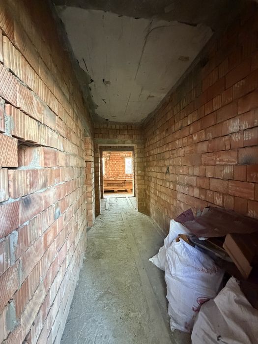 Будинок 187 м² + 11,5 соток + гараж | 30 км від Чернівців