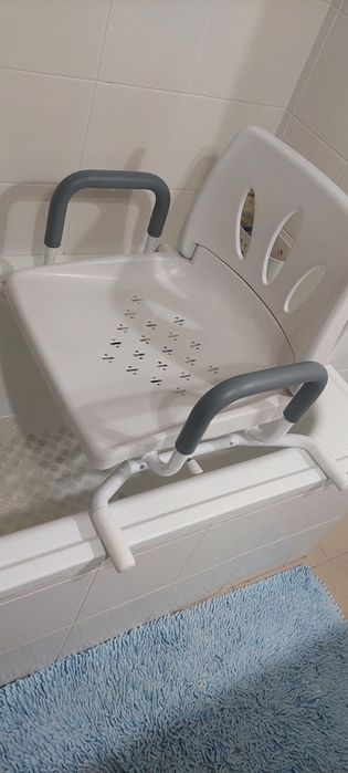 Cadeira de banho giratória