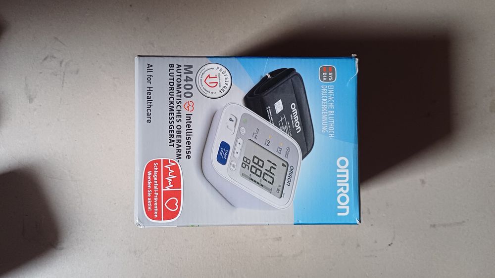 Ciśnieniomierz M 400 nowy