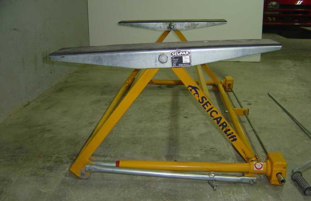 Elevador Basculante 1500Kg