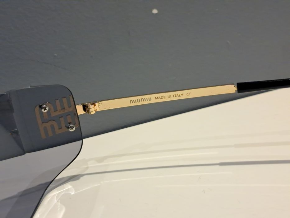 MIU MIU okulary przeciwsłoneczne nowe