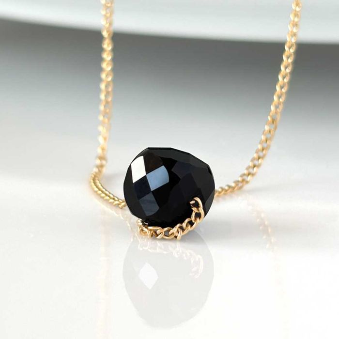 Naszyjnik damski stal chirurgiczna pozłacana czarna kostka 0.8 cm