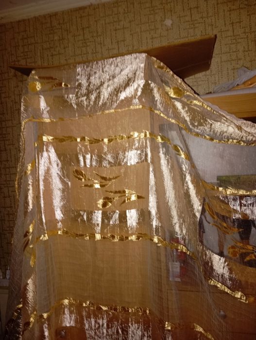 Продам тюль на окно.