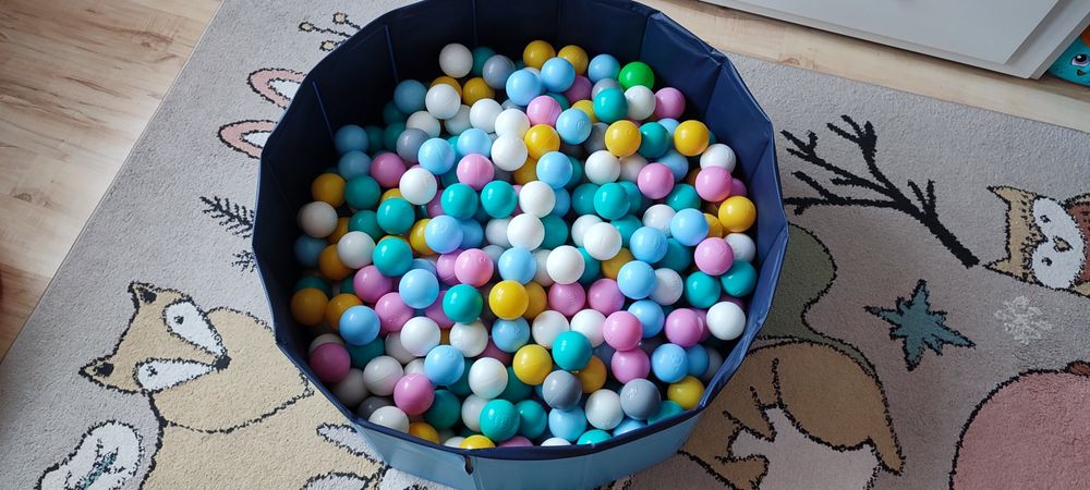Piłki, kulki plastikowe Kiddy Moon do suchego basenu 402 szt.